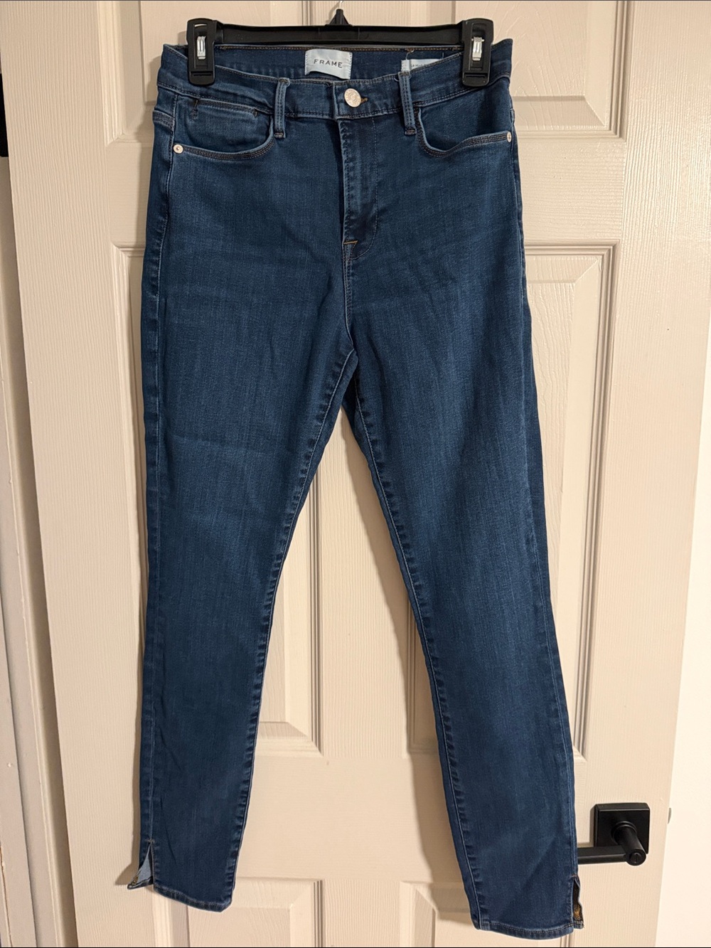 Frame Denim Skinny Jeans in Deep Blue Wash